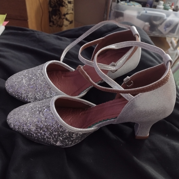 Gray Sequin Prom Shoes - Picture 3 of 4